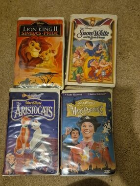 Walt Disney Classic VHS Collection - Aristocrats mary poppins snow white